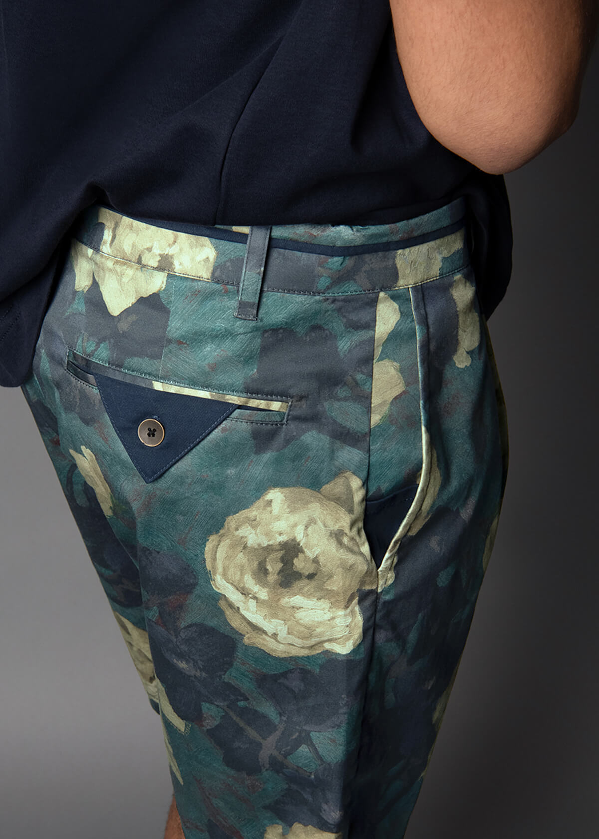 97% cotton shorts fo men with a blue and green flower pattern